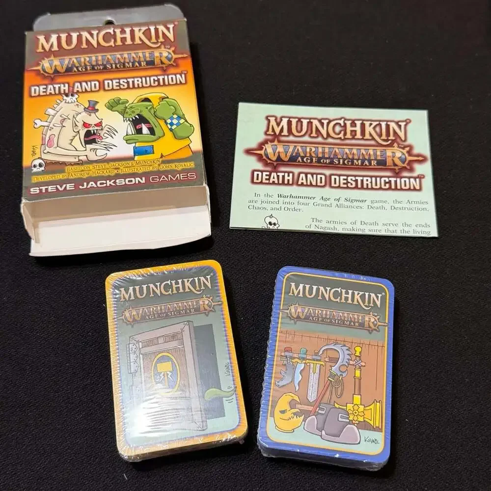 Munchkin Warhammer 40000 Board Game Plus 2 Expansions